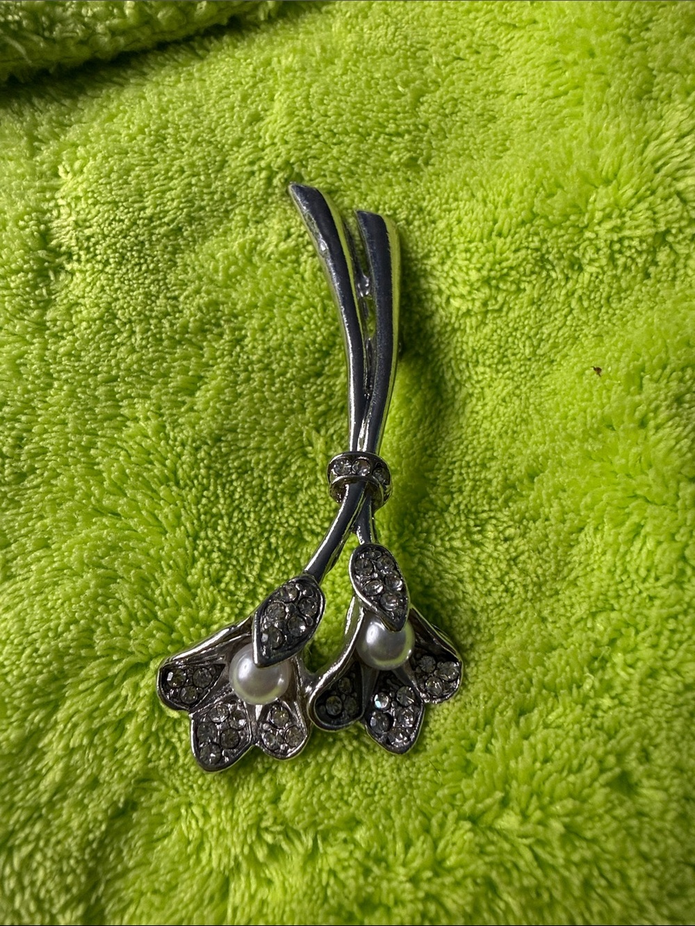 Silver Floral Pearl Accent Brooch - Elegant Silver Tone